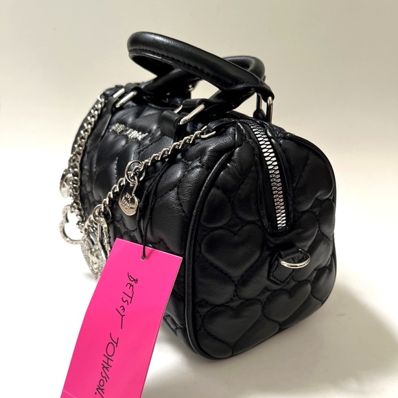 BETSEY JOHNSON Quilted Heart Satchel Bag Skull Charm Chain Black Crossbody Purse - Picture 2 of 11